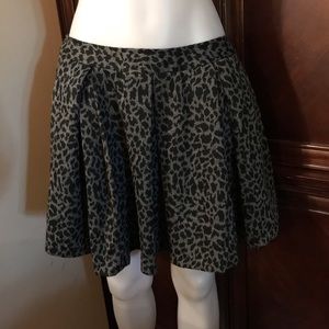 🆕 Mustard Seed Leopard Print Mini Skirt-Large